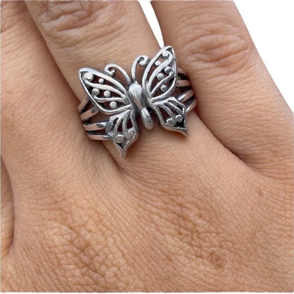 Sterling Silver Butterfly Ring.